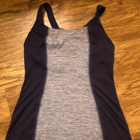 Lululemon Tank - Picture 1 of 4